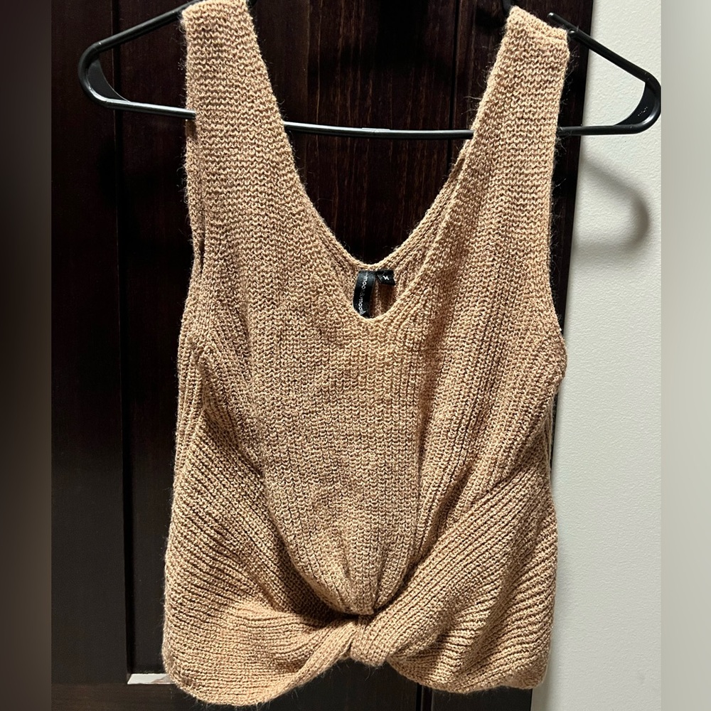 MOON & MADISON Sweater Tank